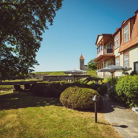 Ekesparre Boutique 3*