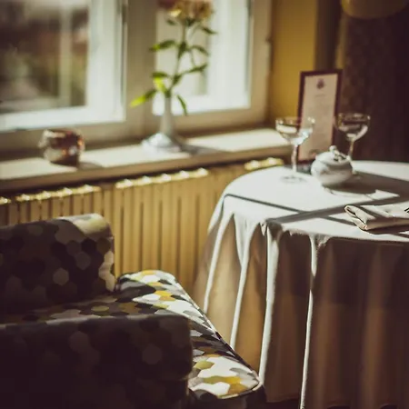 Ekesparre Boutique Hotel 3*