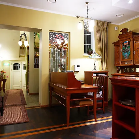 Ekesparre Boutique מלון