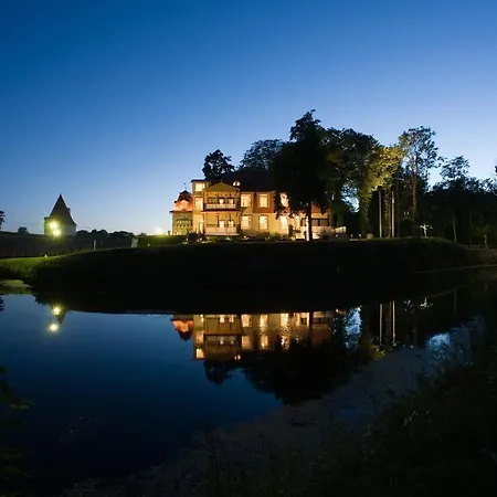 Hotel Ekesparre Boutique 3*