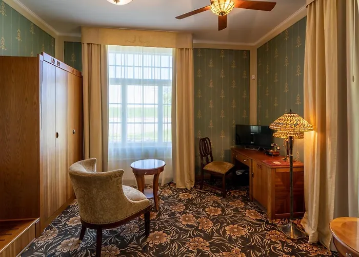 Ekesparre Boutique מלון