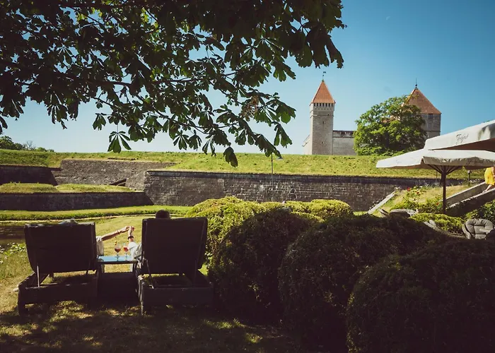 מלון Ekesparre Boutique 3*