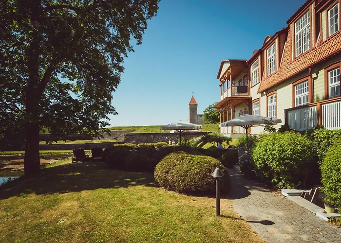 Ekesparre Boutique 3*