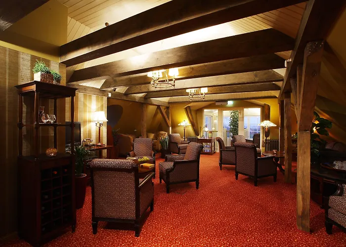 מלון Ekesparre Boutique