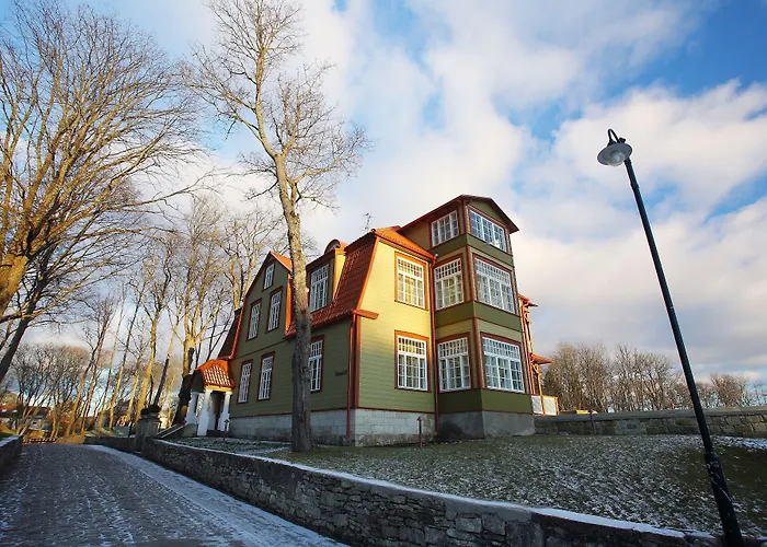 Ekesparre Boutique 3* Курессааре