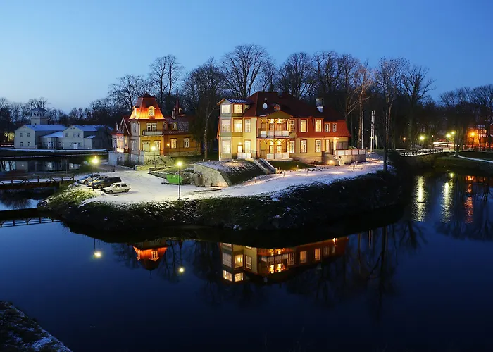 מלון Ekesparre Boutique 3*